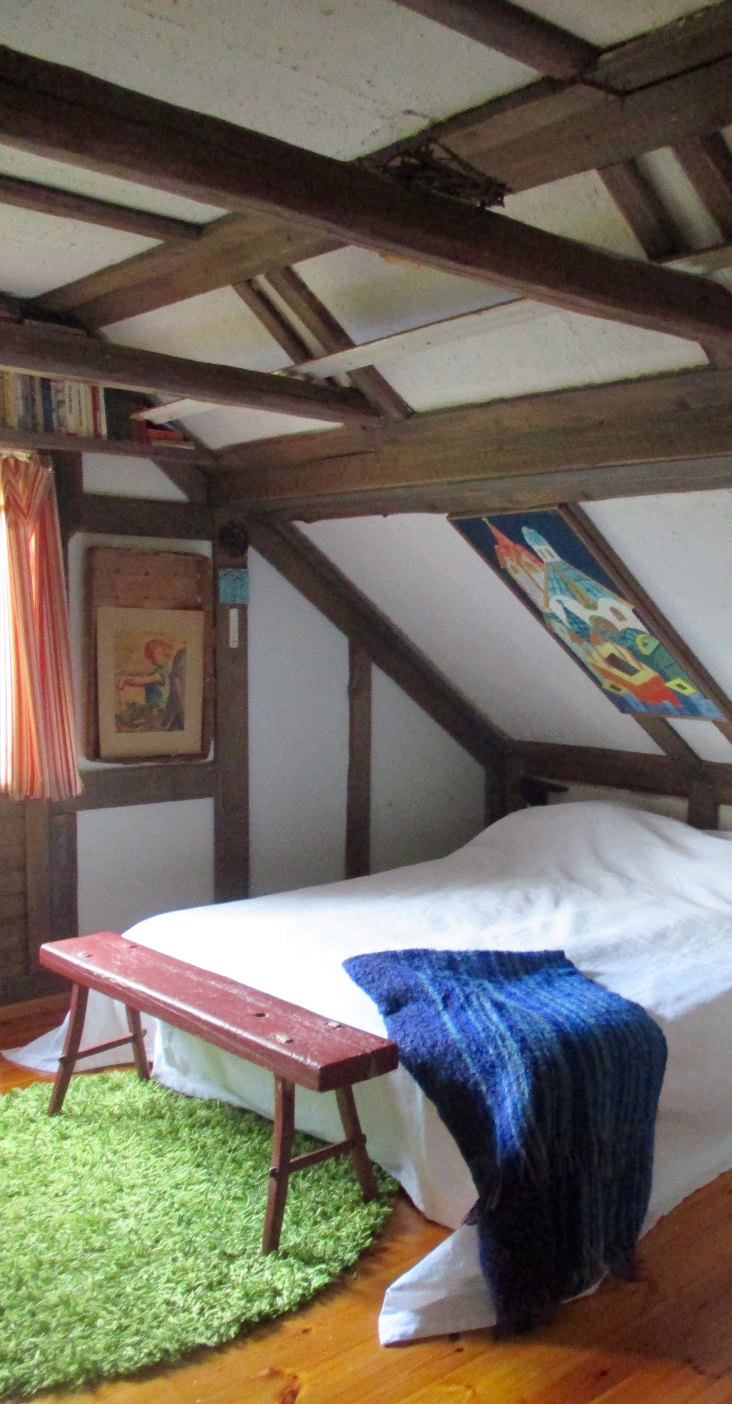 Yläkerran parivuode