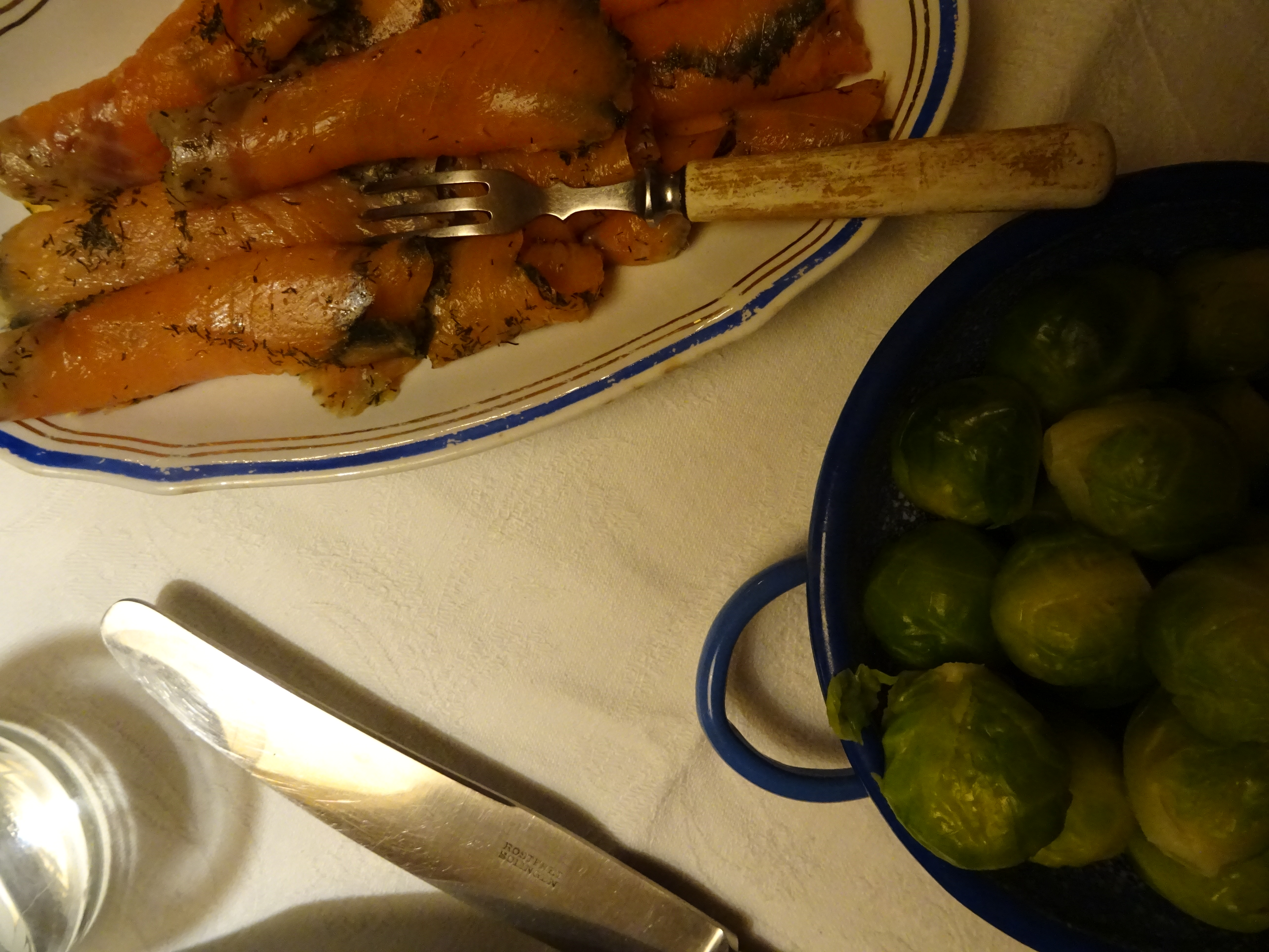 Graavilohi ja ruusukaali